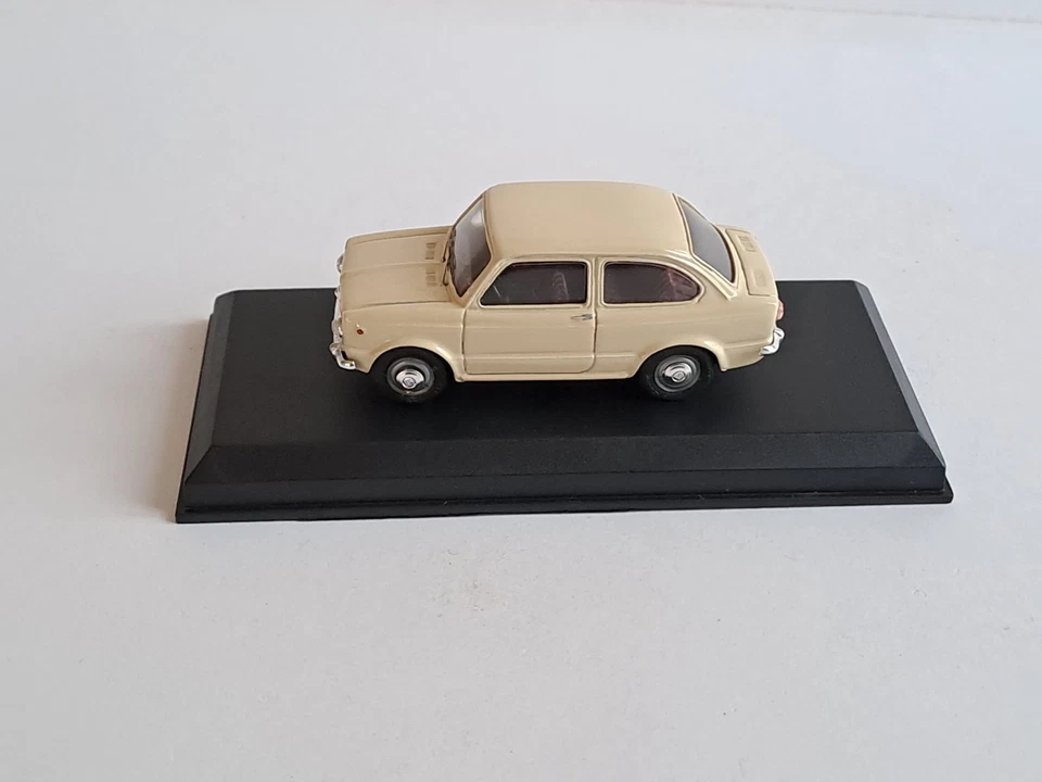  Tel Model 1:43 - Tel 04 FIAT 850 CIVILE SABBIA MADE IN ITALY RESINA - Immagine 1 di 4