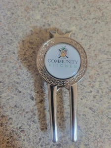 Community Bank Divot Tool & 1" Coin Style Golf Marker - Bild 1 von 3