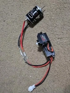 Axial 40T 380 Brushed Electric Motor 1/18 Yeti Jr + Tactic TSX106 Servo RE20 - Picture 1 of 2