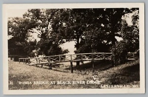 Postal con foto real Lesterville Missouri Black River Lodge Bridge RPPC 1930-50 - Imagen 1 de 2