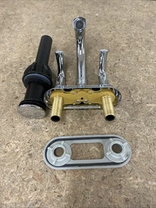 Pfister Ladera 4 pollici Centerset Rubinetto Bagno Doppia Maniglia in Cromo Lucido - Foto 1 di 3