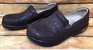 Alegria Keli KEL-433 Brown Embossed Paisley Clog Shoes Womens 40 / 9.5-10 - Picture 1 of 10