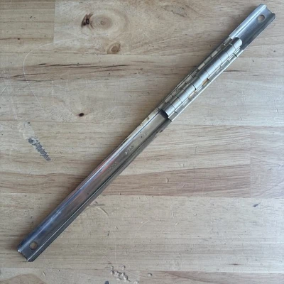 Proto organizador de riel de enchufe de metal de 13" con 11 clips de accionamiento de 3/8" 2586 EE. UU. Foto 1 de 4