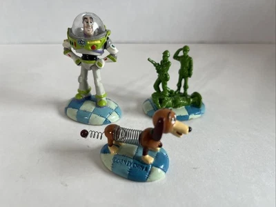 Mini figuras Buzz Lightyear Slinky Dog Army Disney Store Tiny Kingdom Toy Story Foto 1 de 4