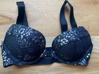 Victoria's Secret Bra 32B Very Sexy Push Up Black Underwire Bra Lace New  - Image 1 of 4