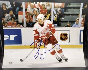 Steve Yzerman Signed 11x14 Picture Photo PSA COA Detroit Red Wings Hall of Fame - Picture 1 of 2