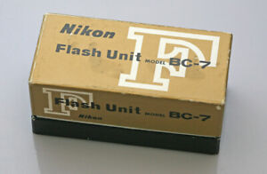 Nikon F Flash Unit Model BC-7  Vintage Bulb Type Excellent.