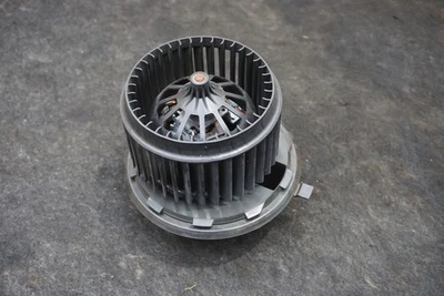 Motor soplador calentador aire acondicionado trasero 7H0819021A Volkswagen Touareg 2004-10 Audi Q7 07-15 Foto 1 de 4