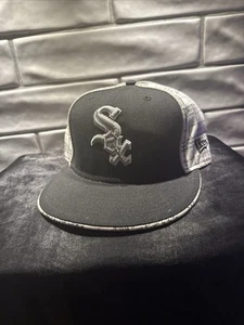 New Era Chicago White Sox Black & White 9FIFTY 7 3/8 Hat + Stickers - Picture 1 of 7