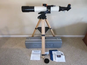 TeleVue 102, 4" APO Refractor Telescope, Ivory. W/ Starbeam Finder & Hard Case - Picture 1 of 20