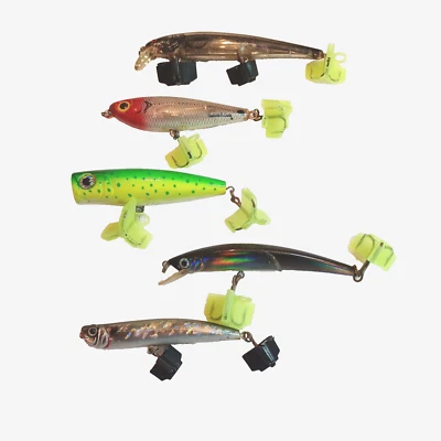 Lot of 5 Combo Vintage Fishing Lures Bomber, Yozuri and Yozuri F - Image 1 of 4