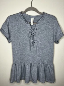 Allison Joy grau vorne zum Binden gerollt Kurzarm Rüschensaum Gr. S - Bild 1 von 4