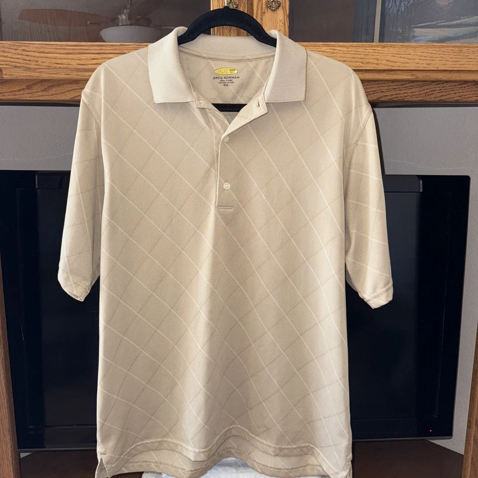 Винтажная мужская рубашка для гольфа Greg Norman Play Dry желтовато-коричневая классическая поло размер средний б/у в отличном состоянии - Изображение 1 из 4