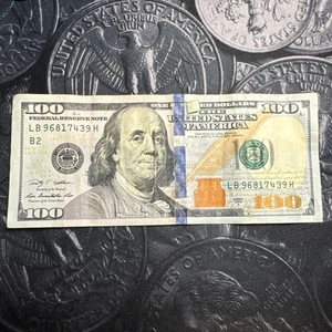 2009-A $100 One Hundred Dollars - 3D Security Ribbon Error - Picture 1 of 4