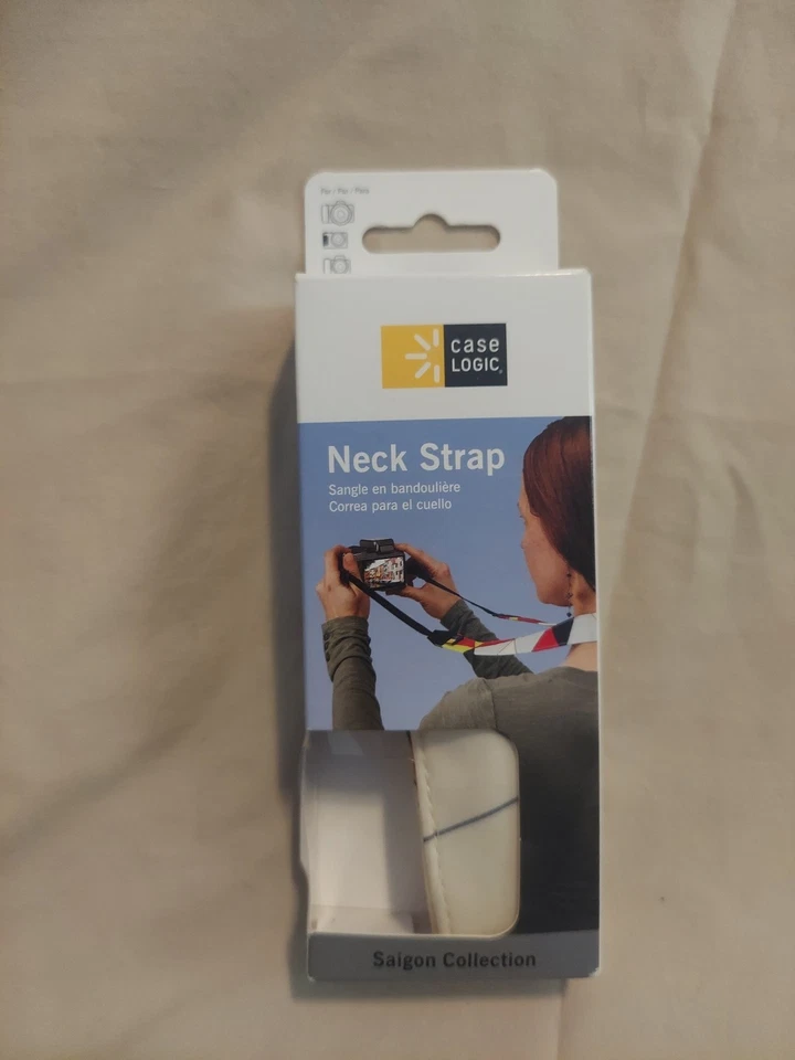 Caselogic Saigon Collection Camera Neck Strap. New In Box 2014 NOB - Image 1 of 4