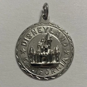 VTG 1975 DISNEYLAND CALIFORNIA STERLING SILVER CHARM PENDANT OFFICIAL 1 1/8” - Picture 1 of 3