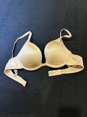 Vassarette Extreme Plunge 聚拢文胸 36A 钢圈衬垫 75-208 米色 — 第 1/4 张图片