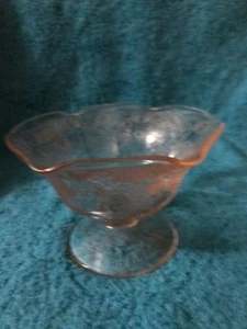 Caramelle arruffate con piedi Nocciola-Atlas / porta noci / piatto fiorentino 2 rosa  - Foto 1 di 5