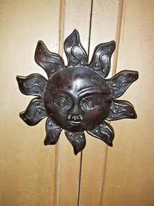 HAND CRAFTED RESIN SUN WALL PLAQUE - Picture 1 of 9