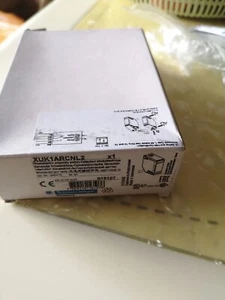 INTERRUPTOR PROXIMLTY FOTOELÉCTRICO XUK1ARCNL2 TELEMECANIQUE NUEVO EN CAJA - Imagen 1 de 5