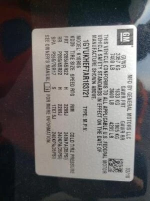 Used Driving Light fits: 2010 Cadillac Escalade esv Fog-Driving bumper mounted G - Image 1 of 4