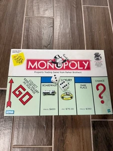 VINTAGE Monopoly 1985 SEALED Classic Board Game Parker Brothers 80's - Picture 1 of 1