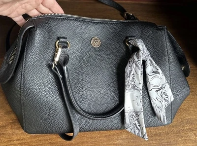 BOLSO BANDOLERA/BOLSO DE MANO NEGRO MARCA ANNE KLEIN Foto 1 de 4