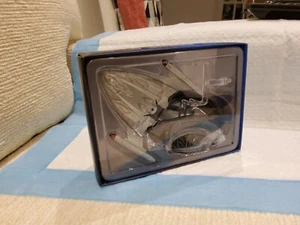 EAGLEMOSS STAR TREK STARSHIP COLLECTION 82 UNITED EARTH STARFLEET WARP DELTA Neu - Bild 1 von 4