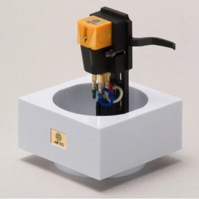 NAGAOKA MP-110H STEREO CARTRIDGE WITH HEADSHELL  - Image 1 of 3