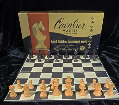 Vintage Cavalier Master Chessgame #1441 Staunton Design Lacquered Wood Pieces - Image 1 of 4