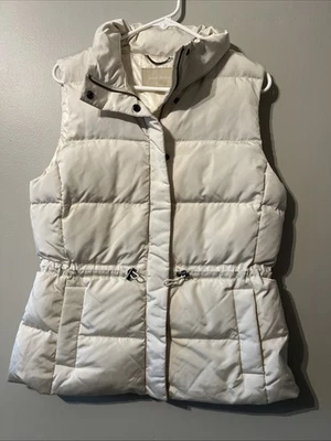 Chaleco acolchado para mujer Banana, Republic, marfil plumón y pluma cremallera mediana Foto 1 de 4