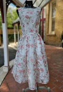 Chi Chi LONDON Jaynie Structed Midi Floral Dress Size UK8 - Picture 1 of 8