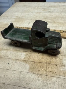 Vintage A.C. Williams Or Arcade  Cast Iron Mack  Truck w/metal wheels - Picture 1 of 9