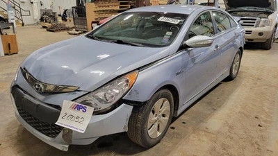 2013 HYUNDAI SONATA Driver Side Fender 134K — 第 1/4 张图片