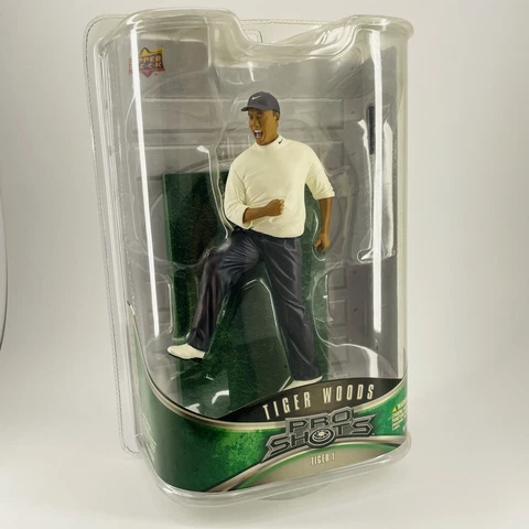 Tiger Woods Pro Shots/Upper Deck Series 1 TIGER I White Nike Shirt 1997 Masters Cover