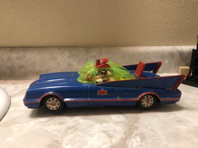 VINTAGE JAPAN AOSHIN TIN BATMOBILE BATMAN & ROBIN RARE RED TIN BATTERY TOY  1972