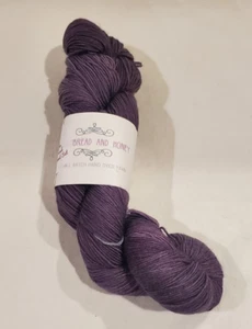 Cornbread & Honey HAND DYED YARN 1 Hank FINGERLING SUPERWASH MERINO Wool PURPLE - Picture 1 of 7