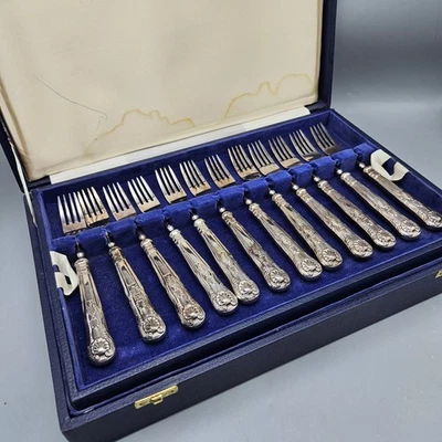 Antiguo Juego de Peces en Caja Plato de Plata "Patrón Rey" Foto 1 de 4