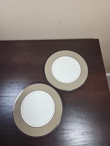 Pagnossin Treviso Spa Taupe mit schwarzem Rand Eisenstein 2er Set Salatteller Italien - Bild 1 von 5