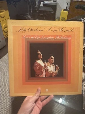 Judy Garland Liza Minnelli ‎– "Live" At The London Palladium LP Capitol ST-11191 Foto 1 de 4