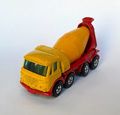Matchbox Lesney transitional Superfast no. 21 Foden Concrete Truck - Image 1 of 4