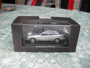 Minichamps 1:43 Paul`s Model Art Mercedes-Benz CLK Cabrio PA17 in OVP - Picture 1 of 3