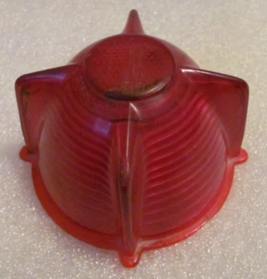 1952, 1953, 1954 FORD MERCURY METEOR CANADIAN TAIL LIGHT TAIL LAMP LENS CDRST-52 - Image 1 of 4