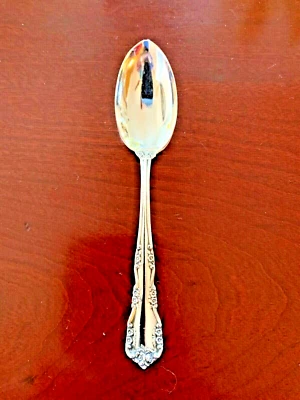 Cuchara juvenil internacional, esterlina, 5 3/8”, Old Rosalind, Wild Rose, aprox. 1908 Foto 1 de 3