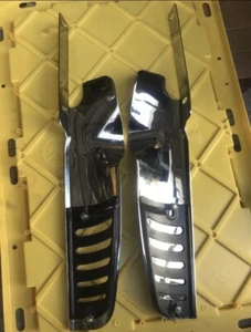 harley fork covers with plastic vents - Picture 1 of 3