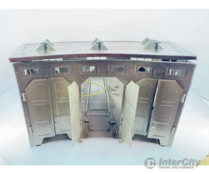 Marklin 7028 HO 3 Stall Tin Plate Roundhouse with functioning doors and lights - Bild 1 von 2