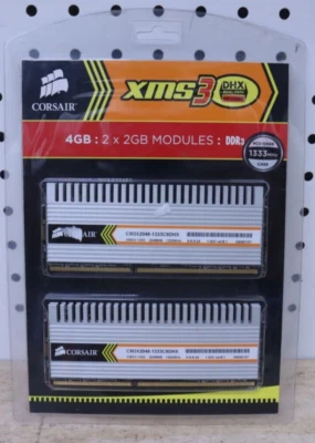 New NOS 4GB 2x2GB PC3-10666 CORSAIR CM3X2048-1333C9DHX DDR3 RAM Kit Modules CAS9 - Image 1 of 4