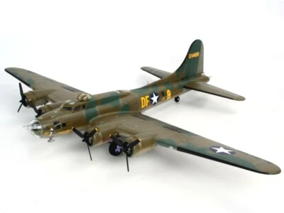 REVELL 04297 B-17F Memphis Belle - Immagine 1 di 4