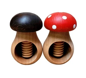 2x Nussknacker aus natürlichem Buchenholz sehr solide dunkelbraun Pilz Gift - Bild 1 von 19