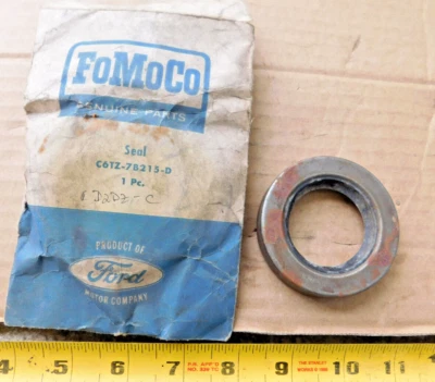 VEDAÇÃO DE EIXO DE SAÍDA TRASEIRA CAIXA DE TRANSFERÊNCIA NOS PARA CAMINHÕES FORD F100 1966-72 4WD 1967 - Imagem 1 de 2
